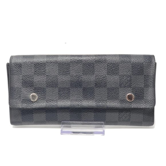 Louis Vuitton Handbags - Auth Louis Vuitton Wallet